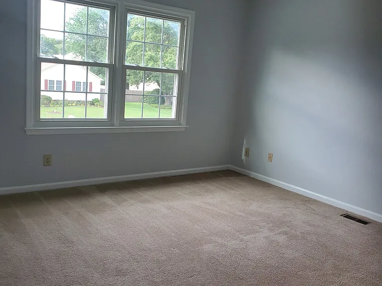 10 Poulas Ct — Photo 8