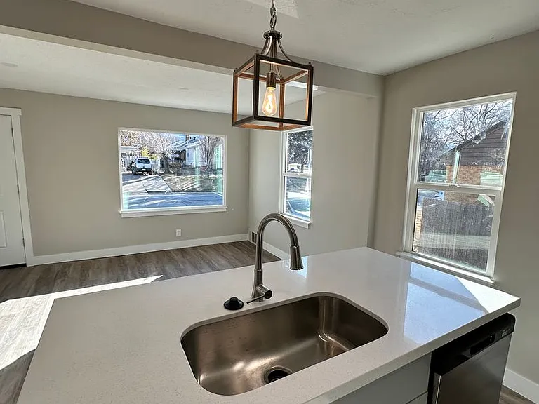 2925 Madison Ave — Photo 27