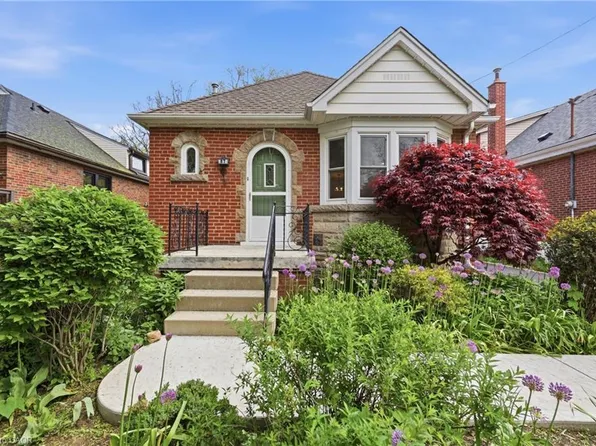 87 Empress Ave, Hamilton, ON L9A 1M5