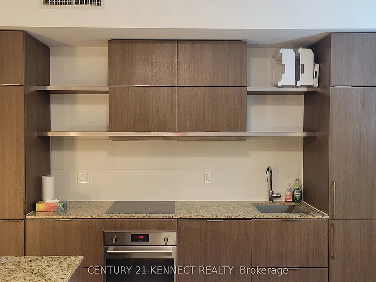 197 Yonge St #3310 — Photo 15