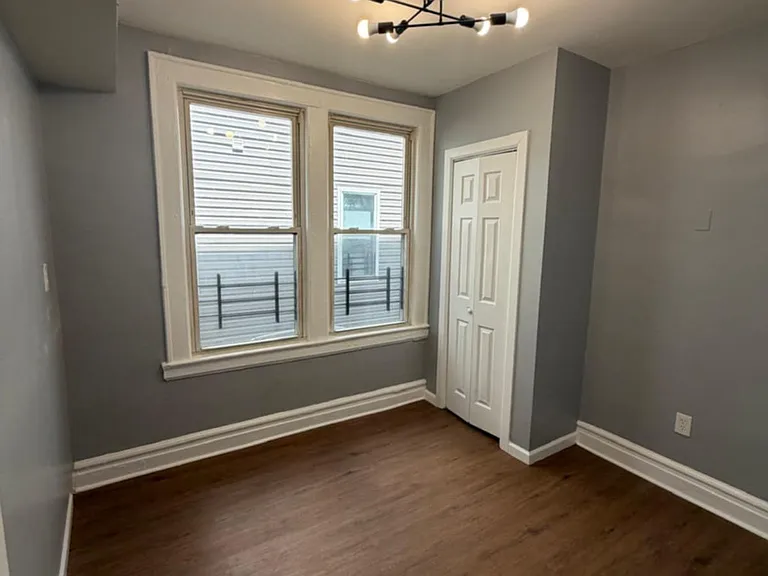 482 Jefferson Ave #3B — Photo 3