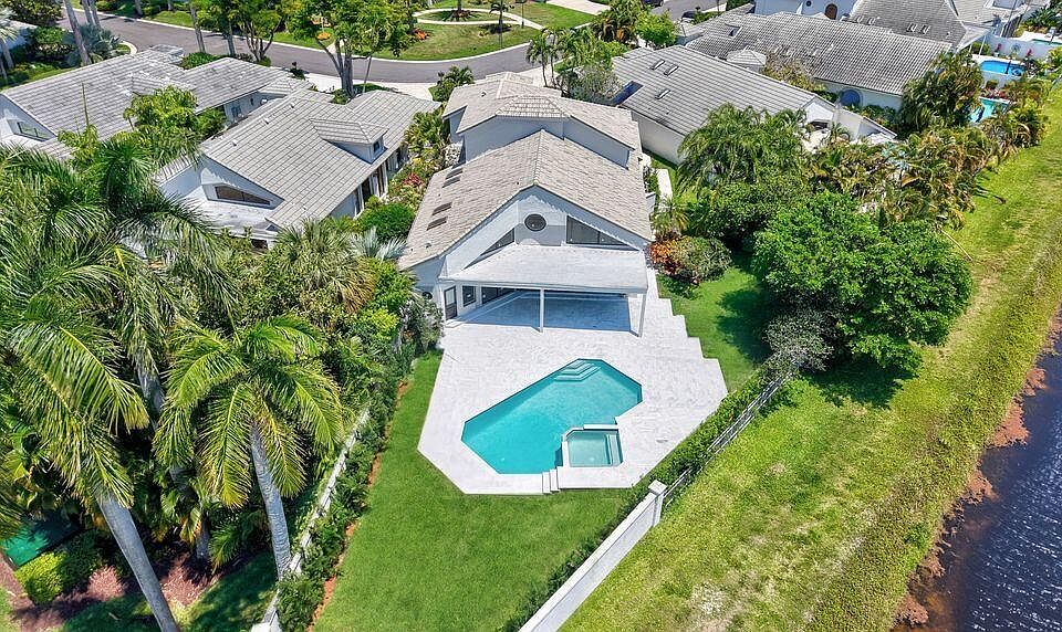 2nd image of 2105 NW 60th Circle