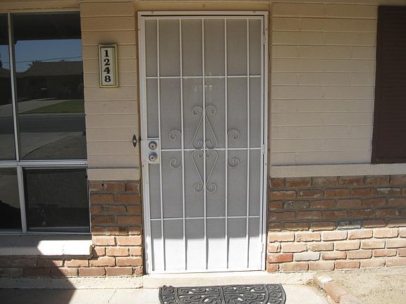 4th image of 1248 E Manhatton Dr