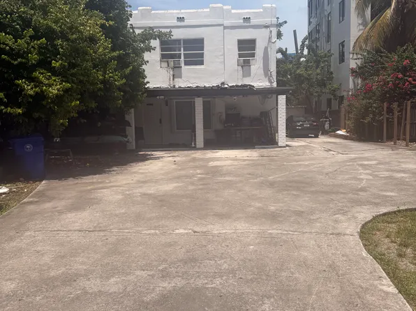 527 NW 34th St APT 2, Miami, FL 33127