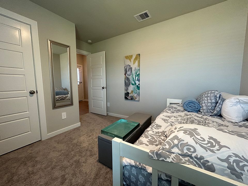 Bedroom 1 with furnishings. These furnishings can be removed if you have your own furnishings.