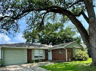 521 Chatsworth Dr, La Place, LA 70068