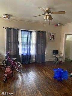 2nd image of 1096 Eddy Rd E