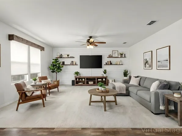 1305 Vernon Dr, Aubrey, TX 76227