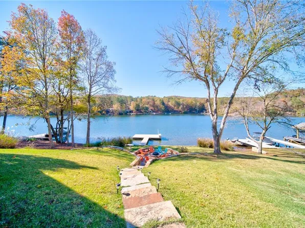 110 Bald Cypress Ct, Waleska, GA 30183