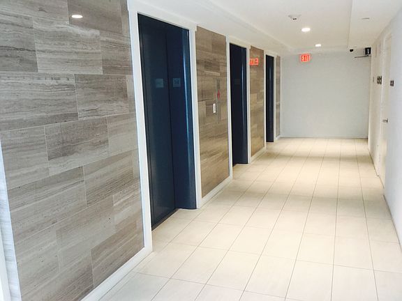 2nd image of 910 West Ave APT 1418