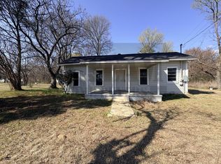 1016 W Royall Blvd, Malakoff, TX 75148