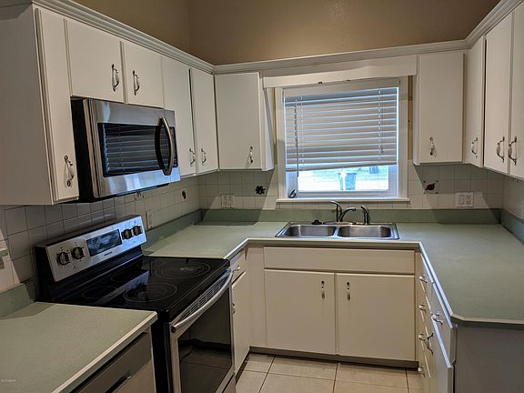 4th image of 1328 Phillips St