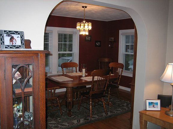 Archway to dining room