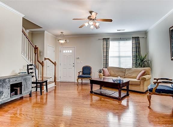 5th image of 3112 Kemptown Sq