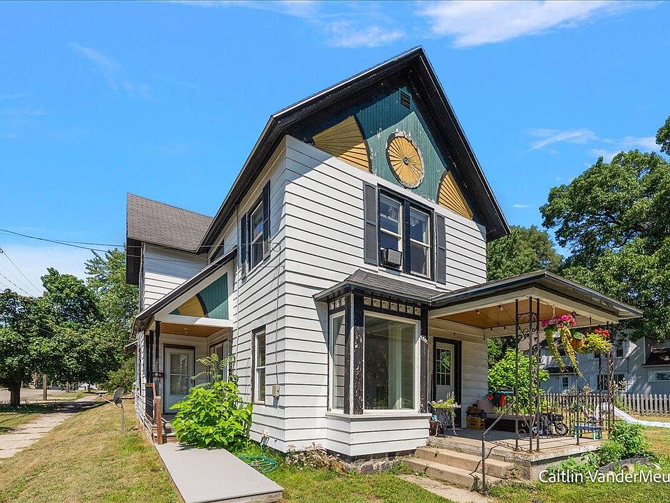 1st image of 1501 College Ave NE