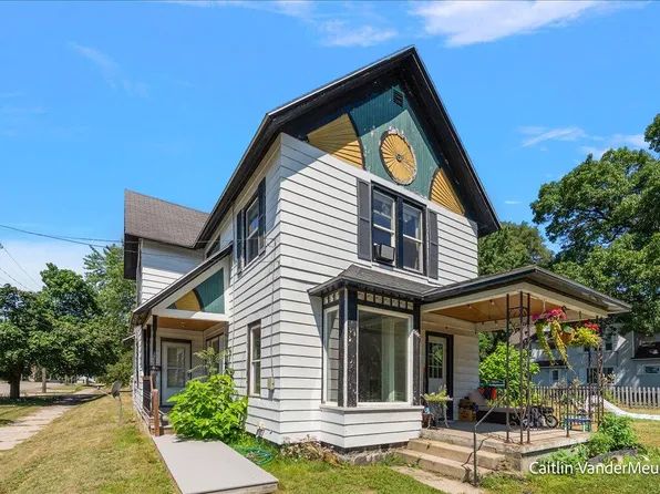 1501 College Ave NE, Grand Rapids, MI 49505