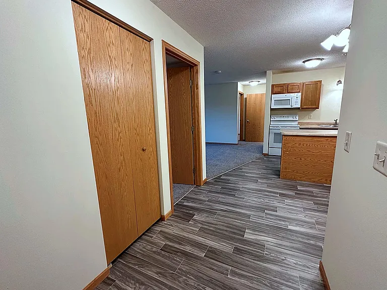 Arcade Estates West — Photo 90