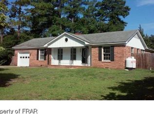 423 Dunmore Rd, Fayetteville, NC 28303