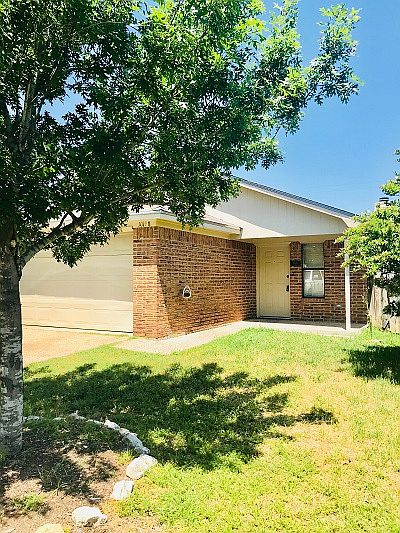 1st image of 1014 Chapel View Dr