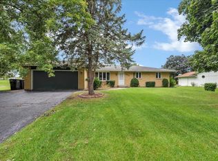 3932 Lemans Dr, Rockford, IL 61101