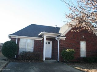 7195 Durango Dr, Horn Lake, MS 38637
