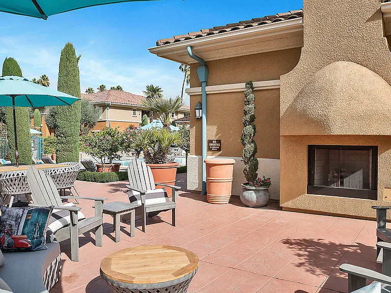 Villa Veneto at Palm Valley — Photo 21