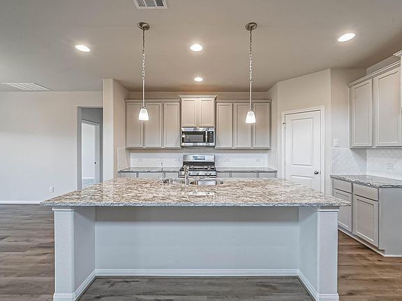5th image of 2518 Bayrose Dr