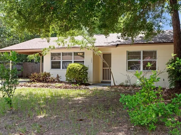 1302 NE 14th Ter, Gainesville, FL 32601