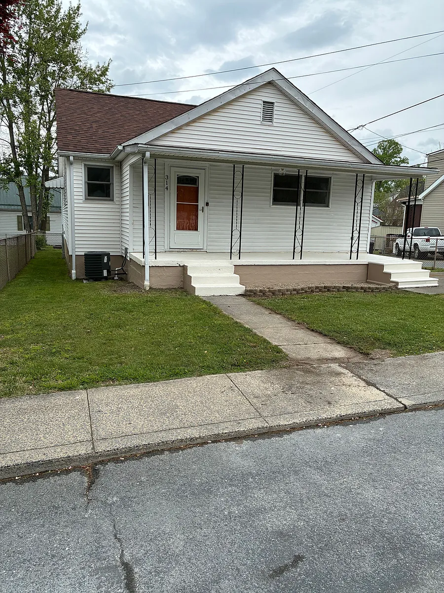Building Photo - 314 Thompson Ave