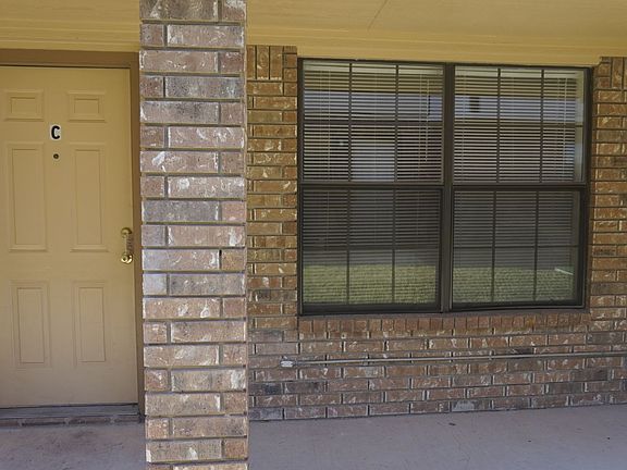 2nd image of 904 Clairidge Ave APT C