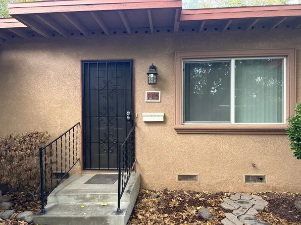 115 N Santa Rita St, Los Banos, CA 93635