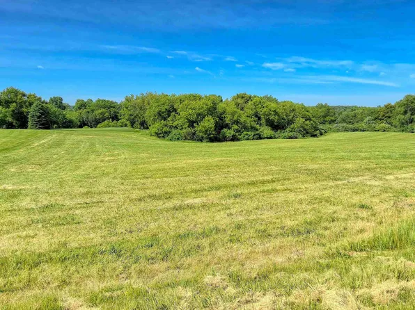 23-21 Broadview Dr, Lanark, IL 61046