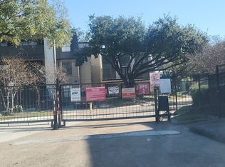 3035 Walnut Bend Ln APT 15, Houston, TX 77042