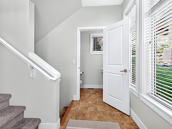 4th image of 130 Colebrook Rd #89