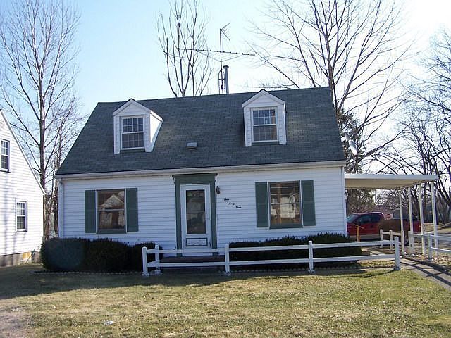 1st image of 161 S Roanoke Ave
