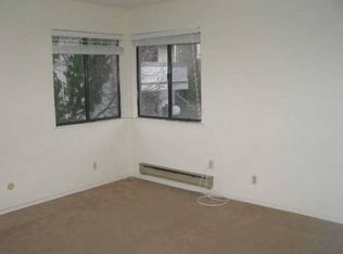 1423 Marchbanks Dr APT 4, Walnut Creek, CA 94598