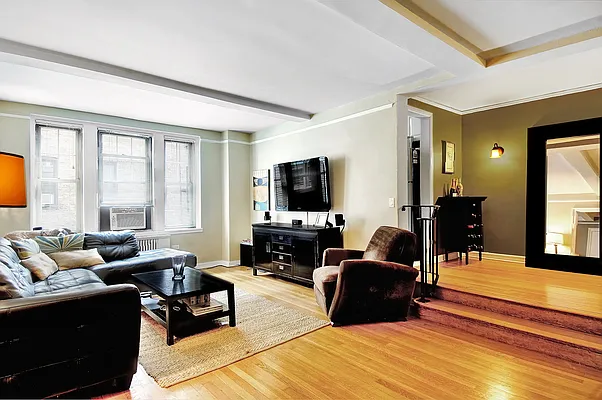 Rented by City Connections Realty | media 43