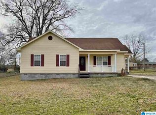 115 1/2 Coker St, Clanton, AL 35045