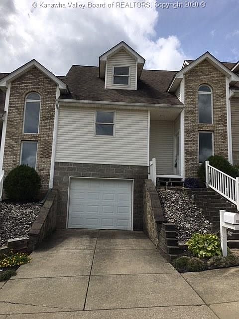1st image of 17 Deer Valley Dr