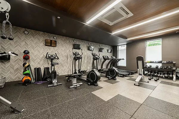 Rented by Twin Group | media 29