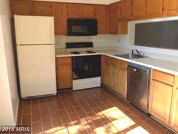 5th image of 10389 Rapidan Ln