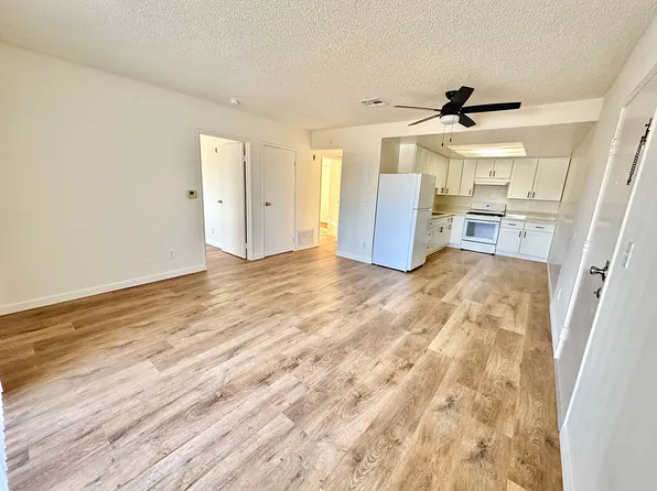 11058 Cantlay St, Sun Valley, CA