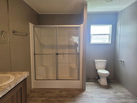 2nd image of 1601 E Jackson St #103