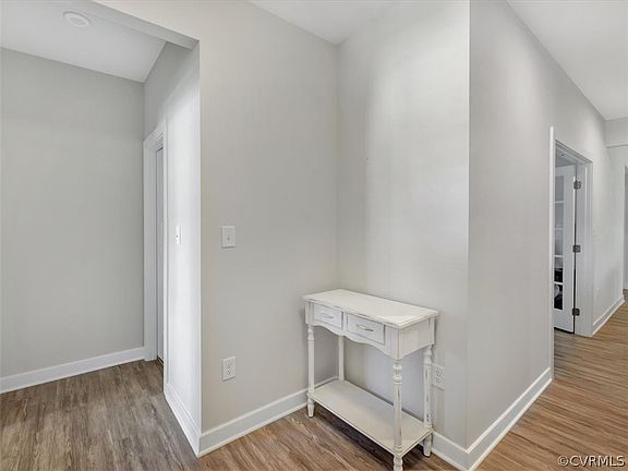3rd image of 10672 Gracie Court Gln