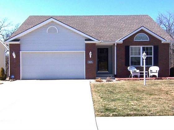 1st image of 3224 Arbor Lake Dr