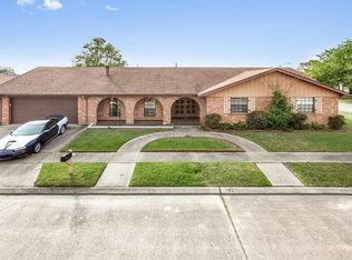 13001 Parlange Ct, New Orleans, LA 70128