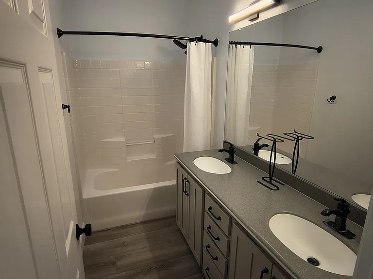 2828 La Cresta Rd — Photo 17