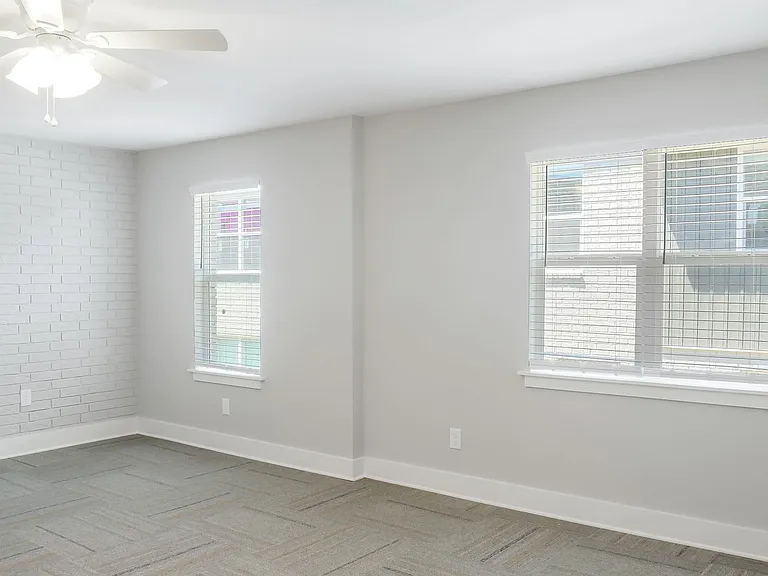 303 W Center Ave #223 — Photo 5