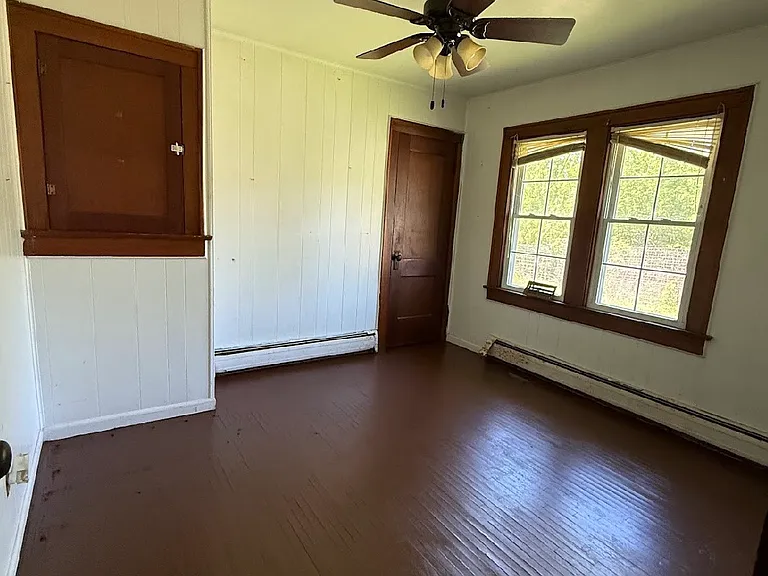 1237 E Johns Ave — Photo 8