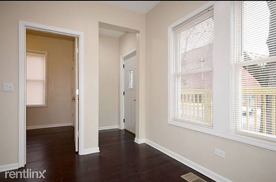 4th image of 1528 N Lawndale Ave